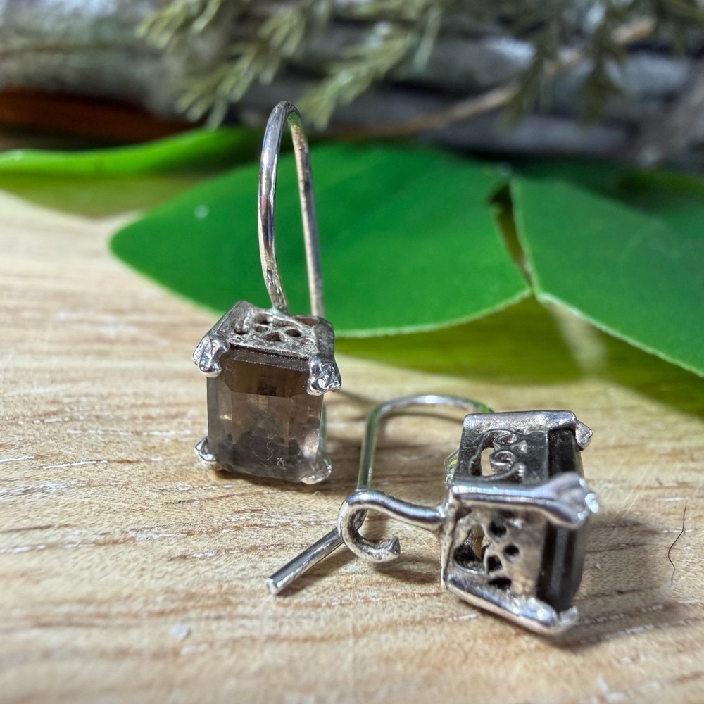 Chic Sterling Silver .925 and Smoky Quartz Earrings